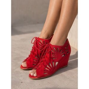 Office London Wedge Sandals Women's Size 7.5 Red Good Laser Cutout